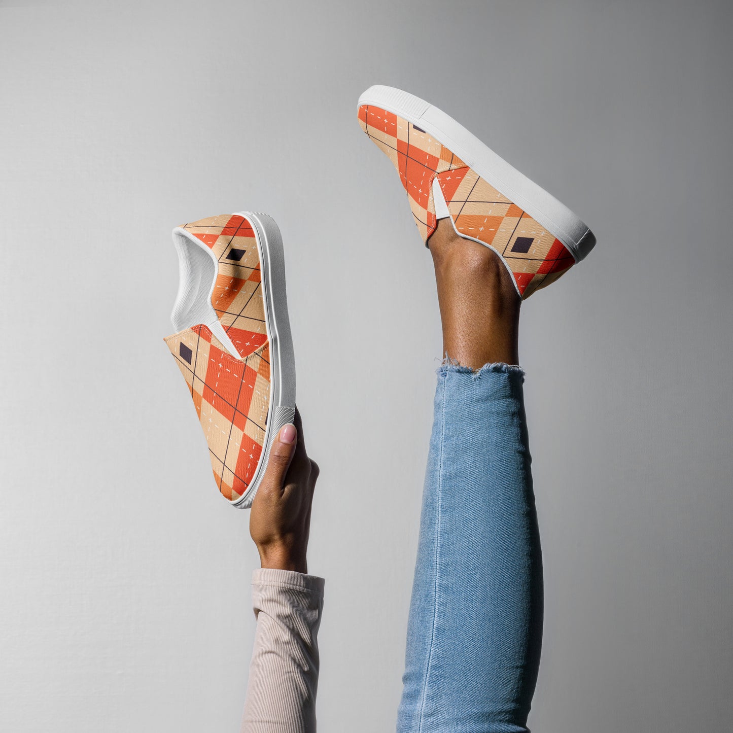 Women’s slip-on canvas shoes